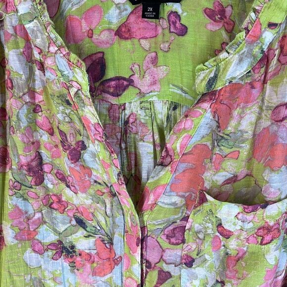 Zac & Rachel Woman Top Floral Flowy Size 2X - Picture 4 of 10